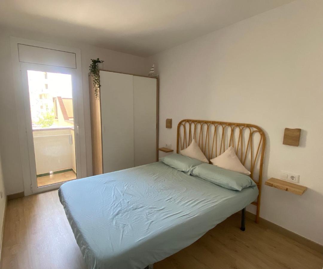 Apartamento en primera línea de mar L' Escala Exterior foto